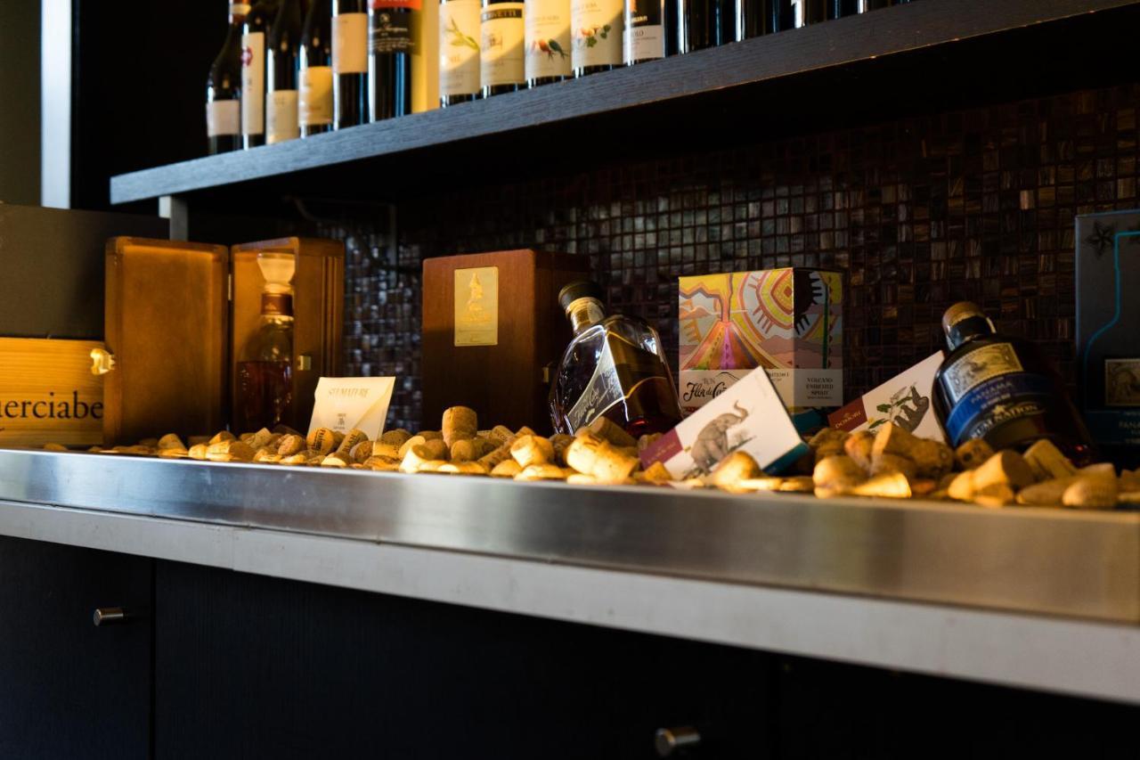 Best Western Plus Hotel Le Favaglie Cornaredo Esterno foto