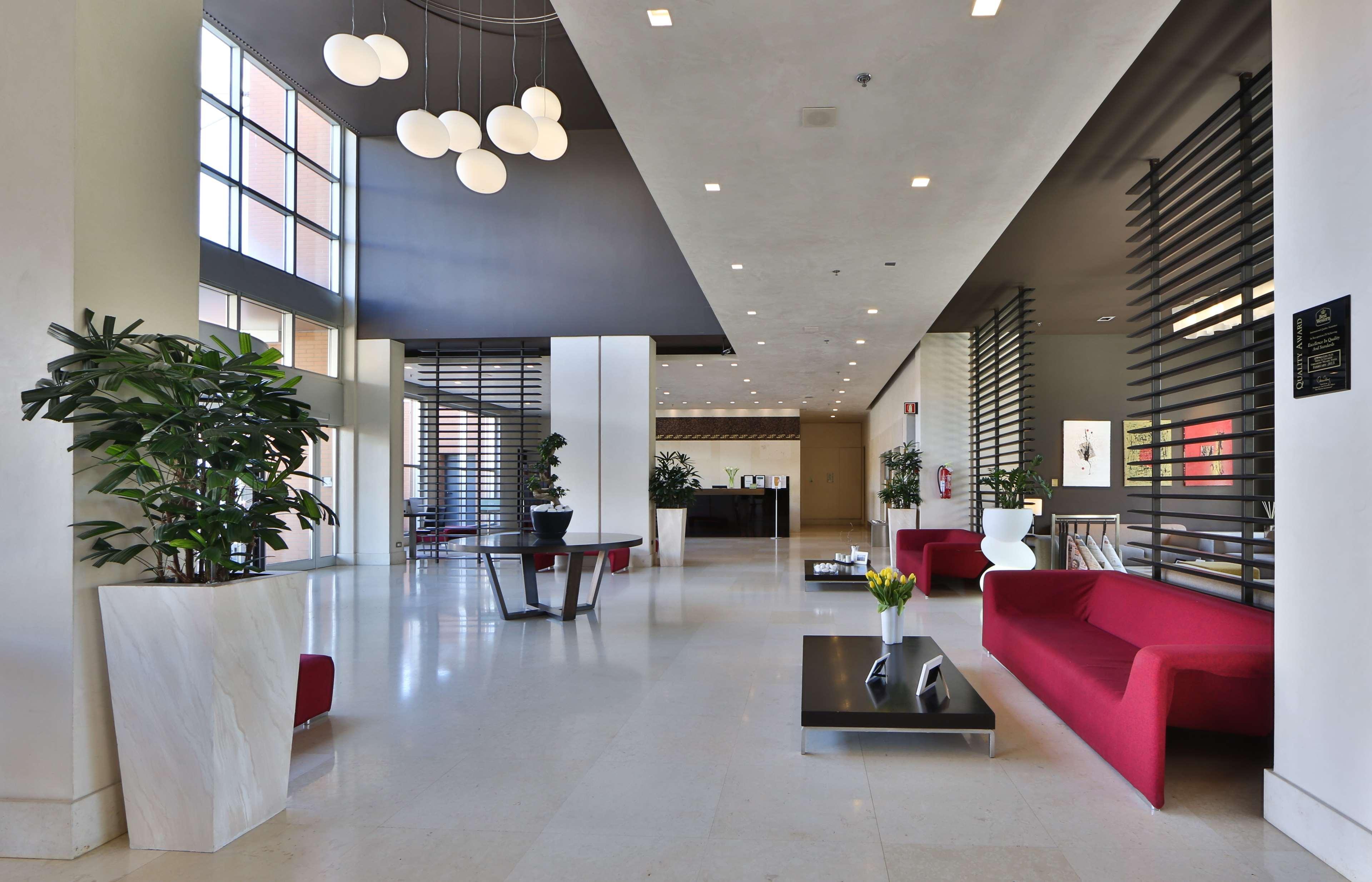Best Western Plus Hotel Le Favaglie Cornaredo Esterno foto