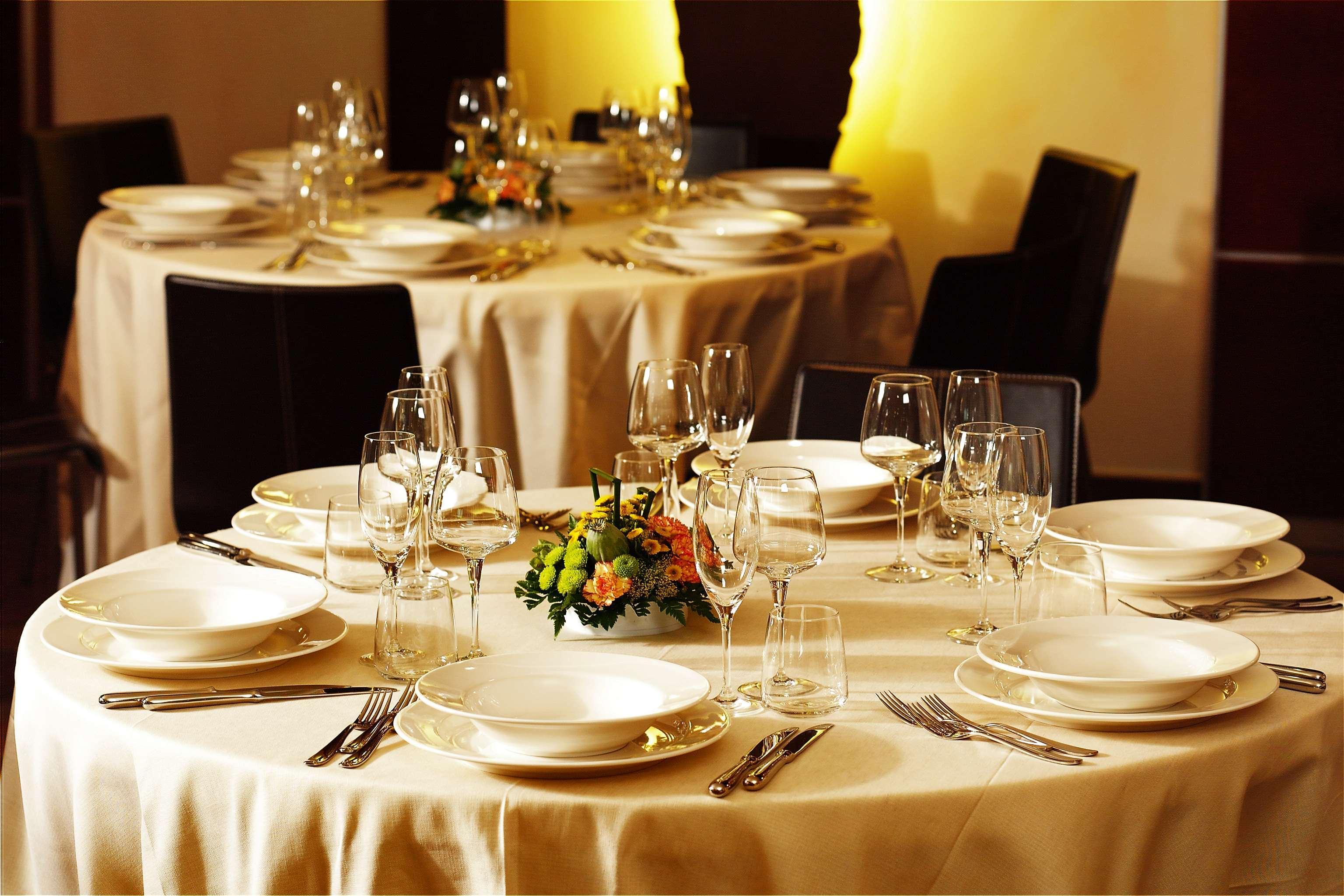 Best Western Plus Hotel Le Favaglie Cornaredo Esterno foto