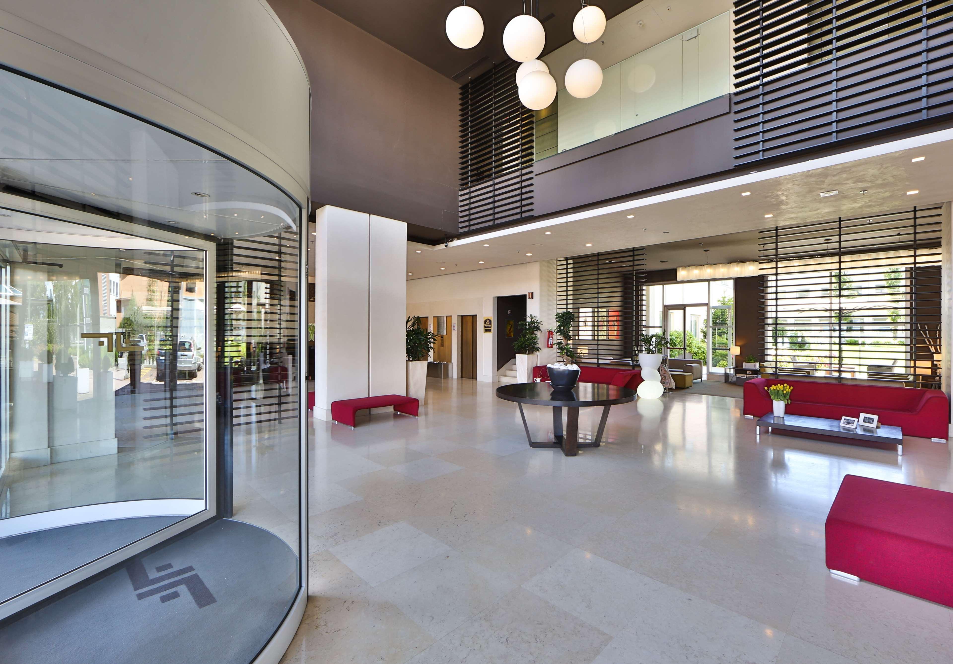 Best Western Plus Hotel Le Favaglie Cornaredo Esterno foto