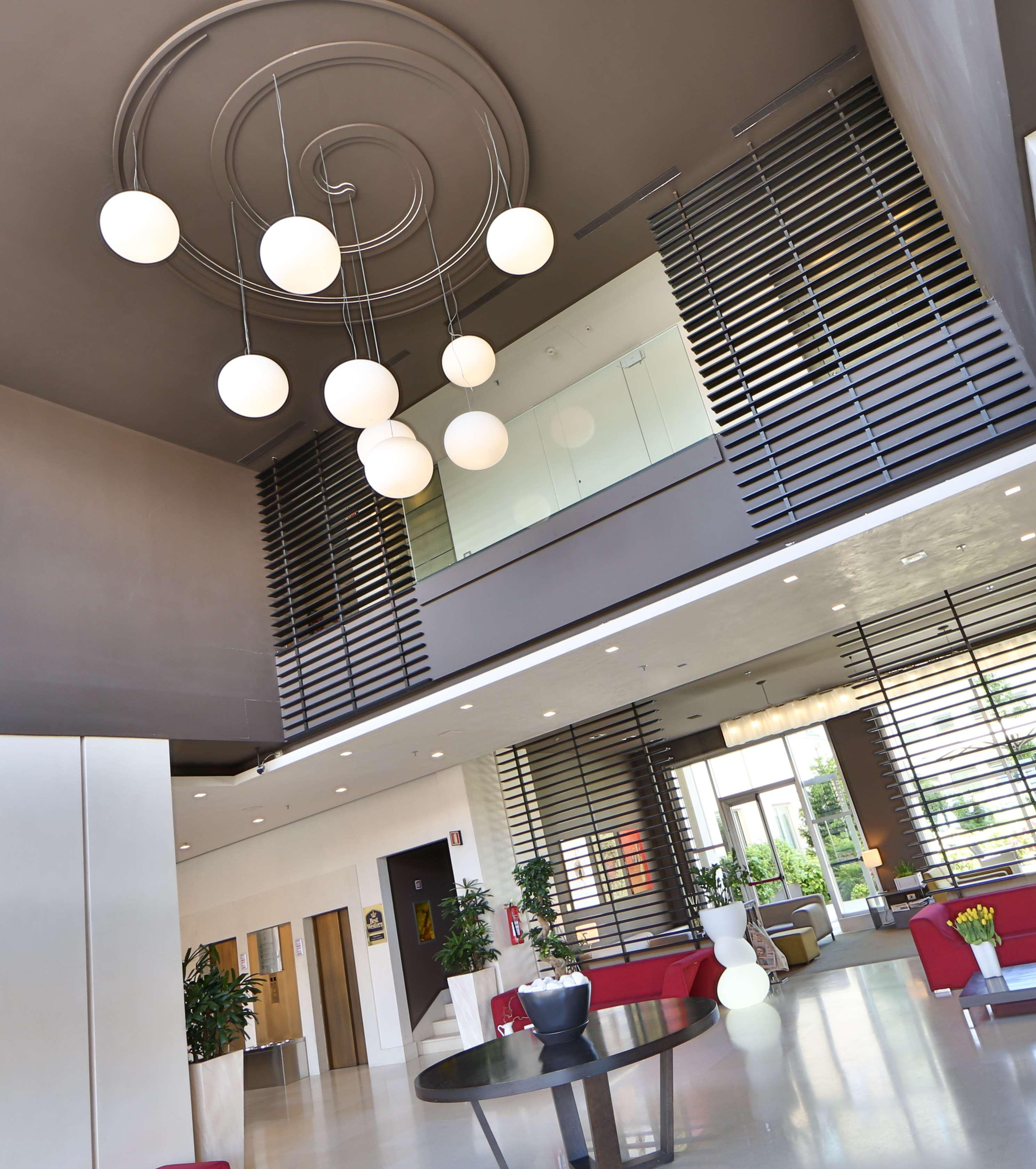 Best Western Plus Hotel Le Favaglie Cornaredo Esterno foto