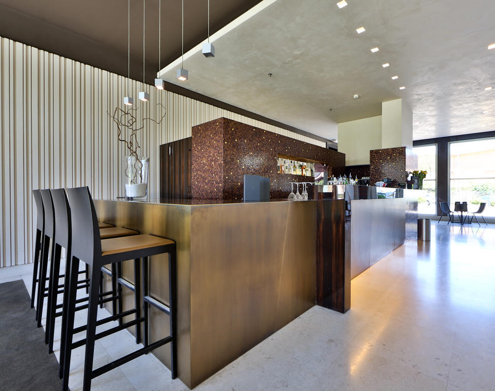 Best Western Plus Hotel Le Favaglie Cornaredo Esterno foto